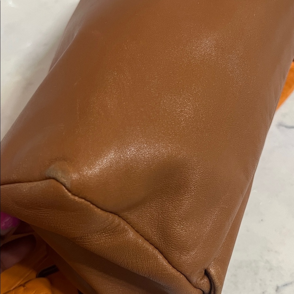🦋 Prada Limited Edition Shoulder Bag - Picture 8 of 15